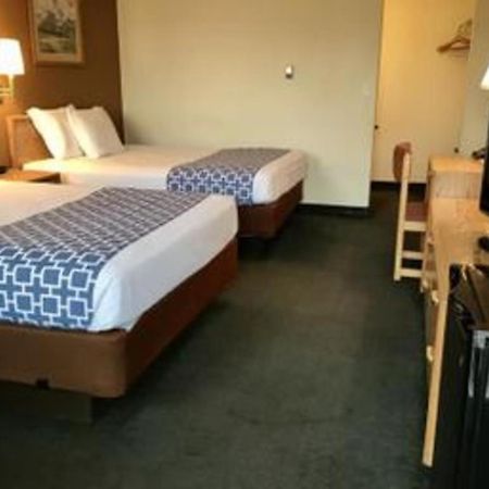 Travelodge By Wyndham Powell Exteriér fotografie