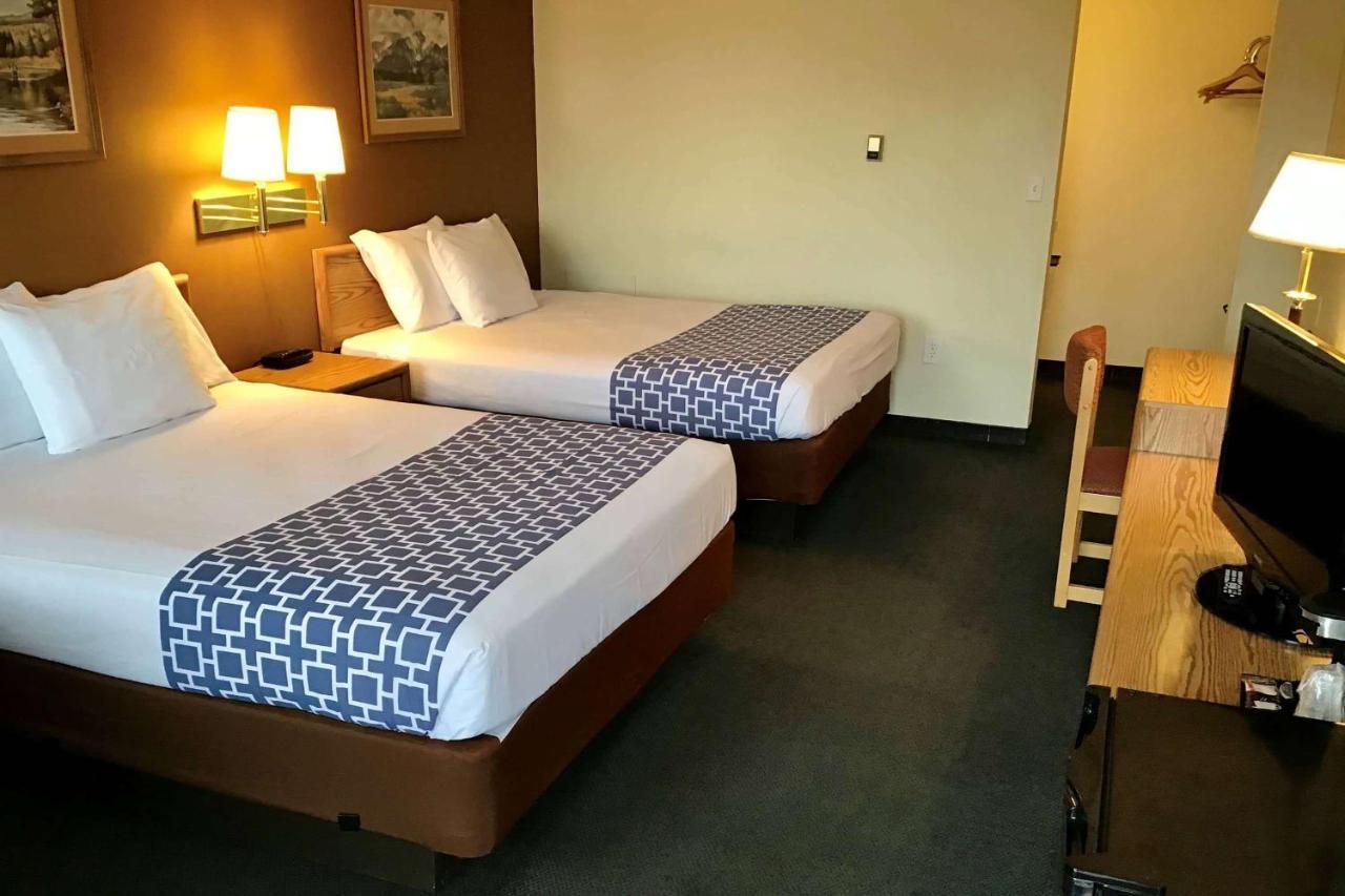 Travelodge By Wyndham Powell Exteriér fotografie