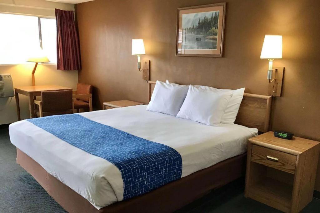 Travelodge By Wyndham Powell Exteriér fotografie